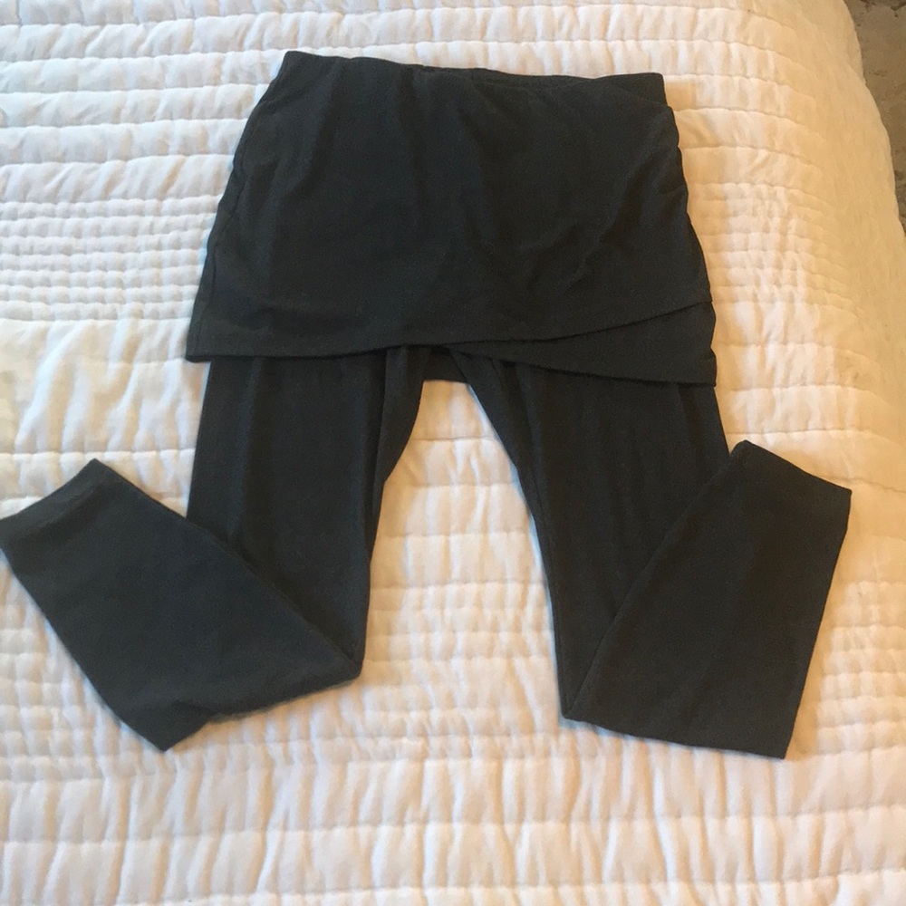 Cabi skirted leggings gray